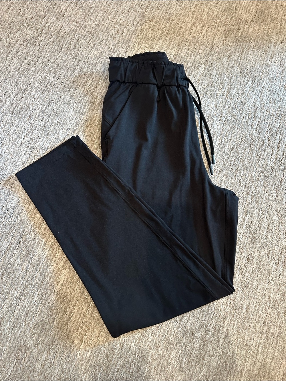 Lululemon Women’s Black Jogger Pants